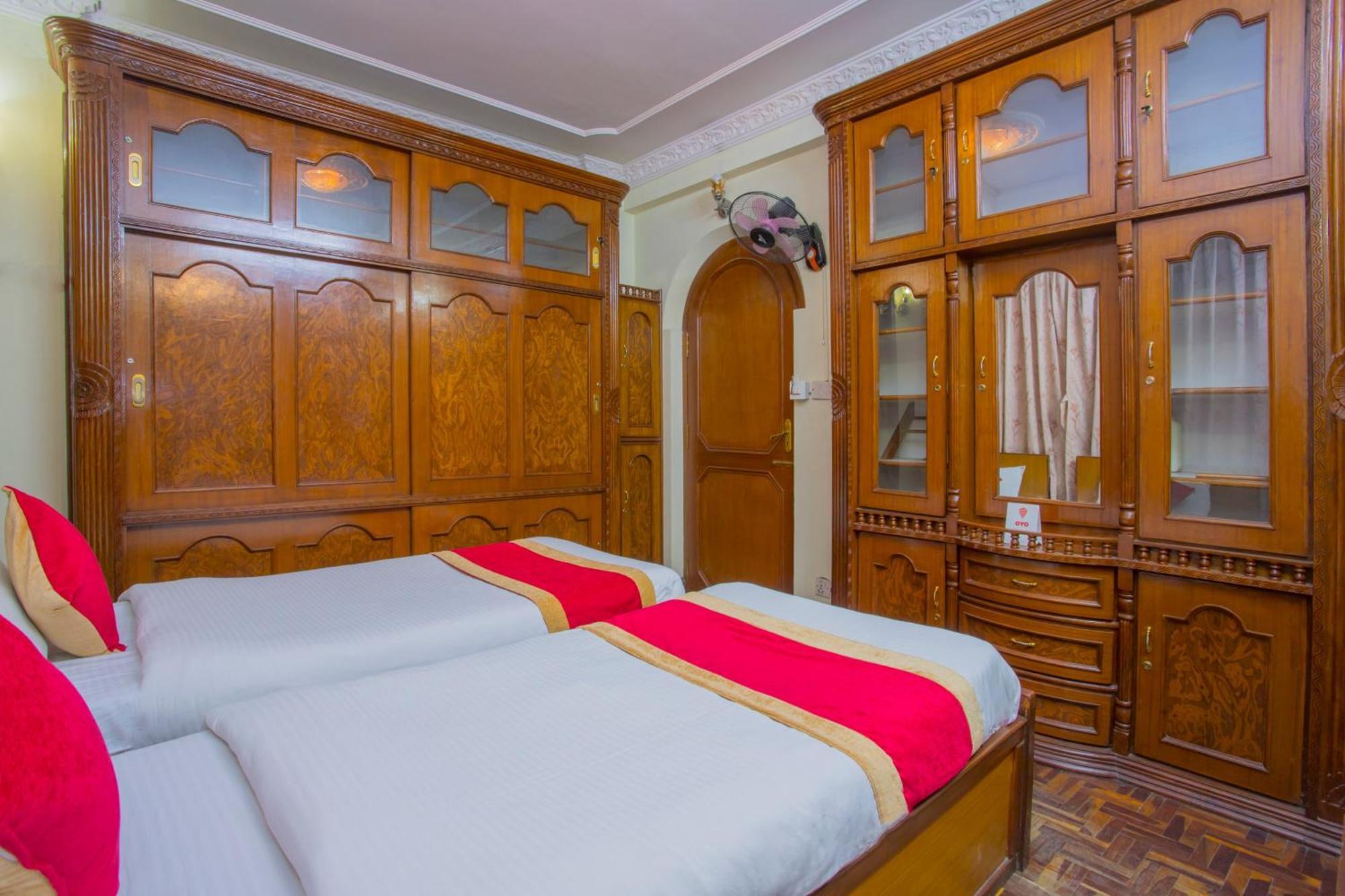Oyo 232 Hotel Titanic Pvt Ltd Balaju 外观 照片
